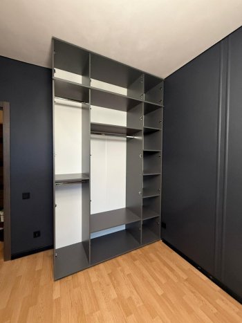 Шкаф 1600 мм 4-х створчатый Норд с антресолью графит (Миф) в Богдановиче - bogdanovich.mebel-e96.ru