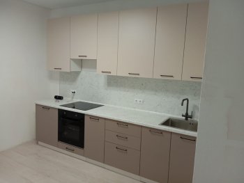 Кухонный гарнитур высокий Латте 3000 мм, Стол. 38 мм в Богдановиче - bogdanovich.mebel-e96.ru